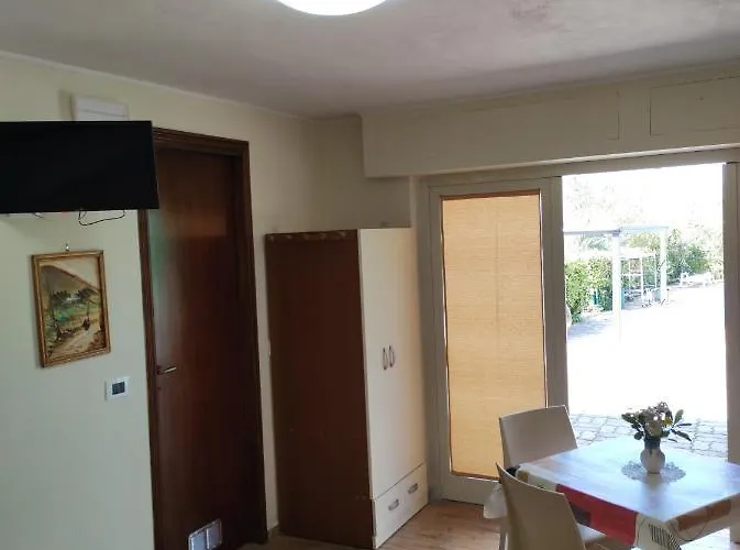 Alojamento de Acomodação e Pequeno-almoço Cerseto 2